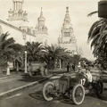 Eddie Rickenbacker driving in the 1915 American Grand Prize at San Francisco