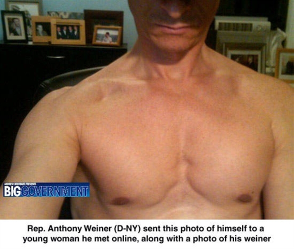anthony-weiner-bare-chest